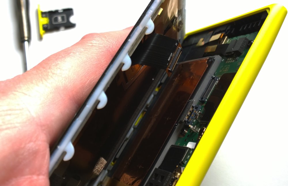 Lumia 1020 ultimate refresh - new screen, new battery!