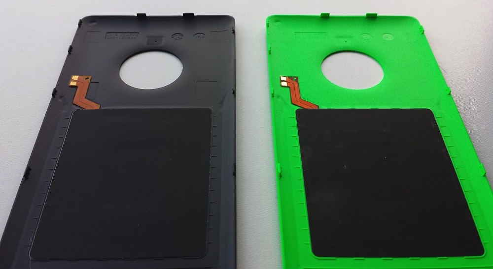 Replacement black back for Lumia 830