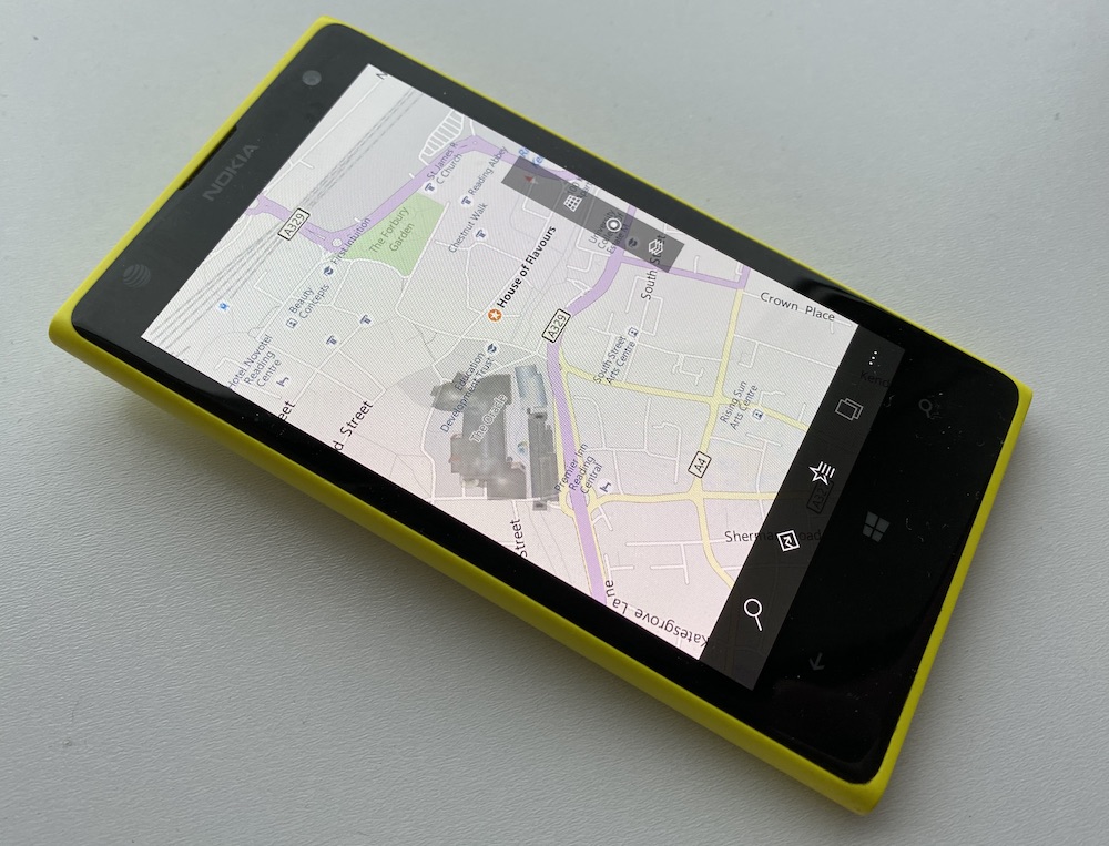 Lumia 1020 running Windows 10 Maps