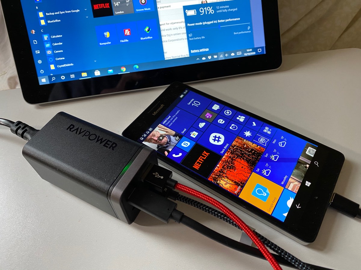 RAVPower PD Pioneer 65W 4-Port Desktop Review - Switch Chargers