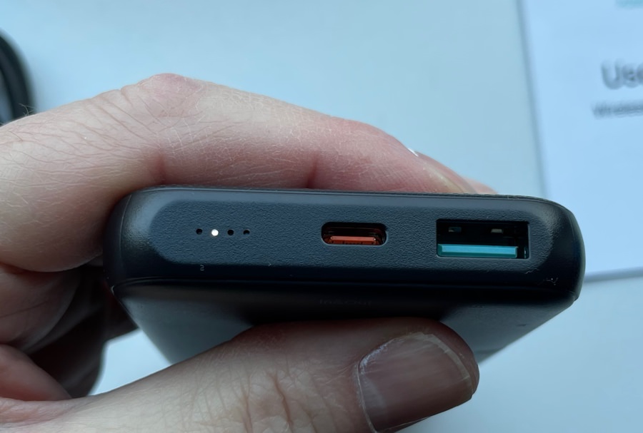 Choetech Qi charging power bank