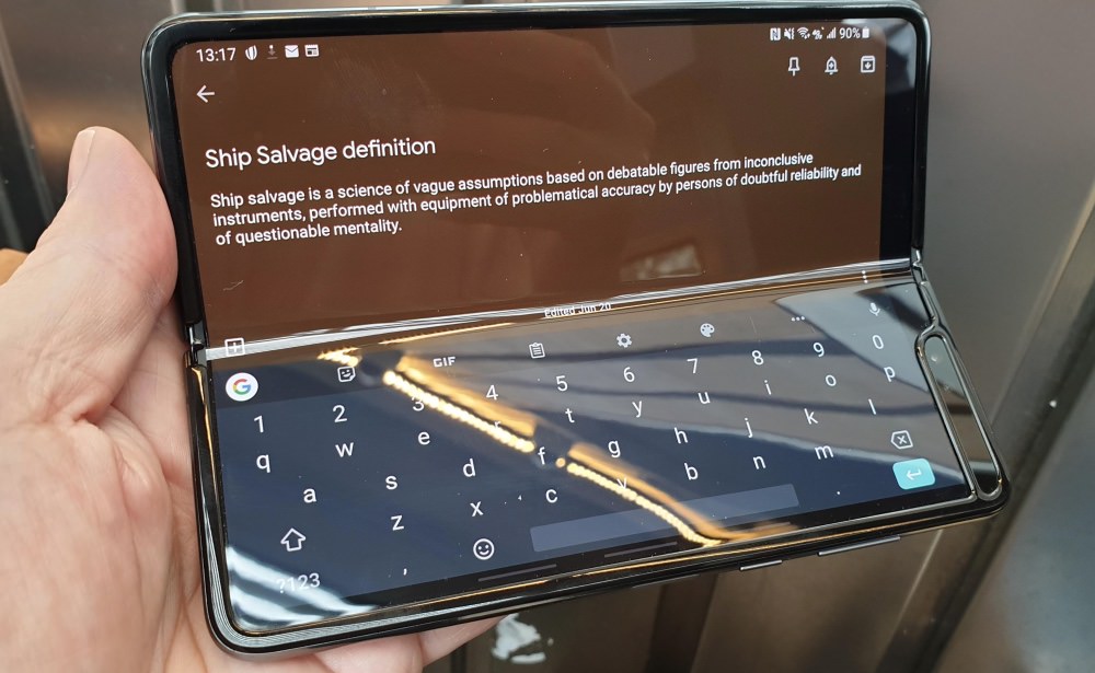 galaxy fold keyboard