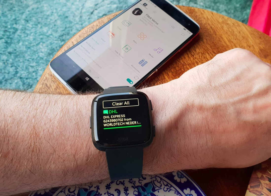 fitbit versa 2 incoming call