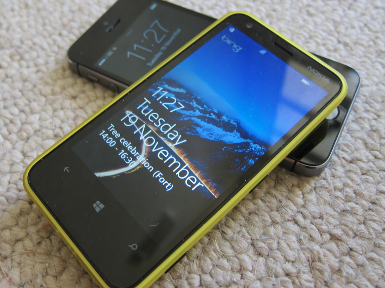 iPhone 5S and Lumia 925