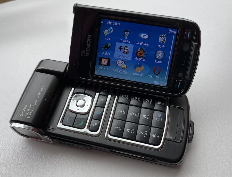 Nokia N93