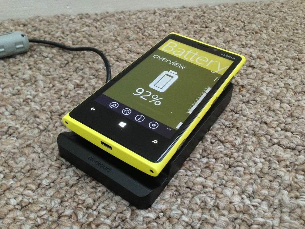 Lumia 920 charging wirelessly