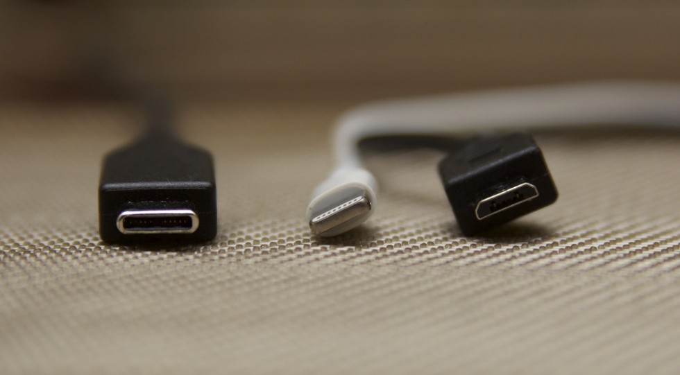 USB Type C, Lightning and microUSB