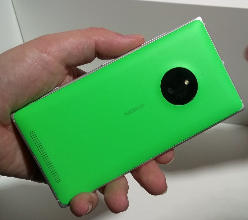 Lumia 830 back view