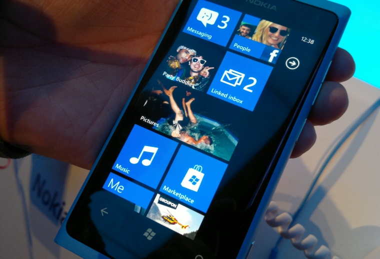 Nokia Lumia 800