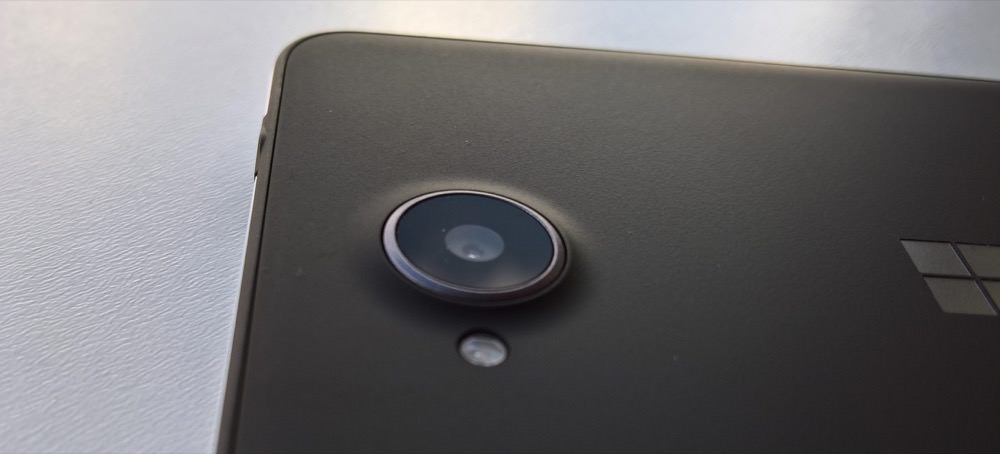 Lumia 650 camera