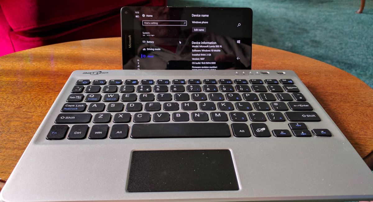 BATTOP keyboard and trackpad