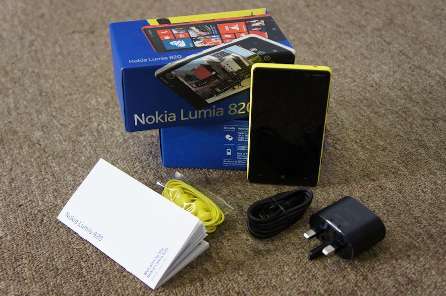 nokia lumia 820