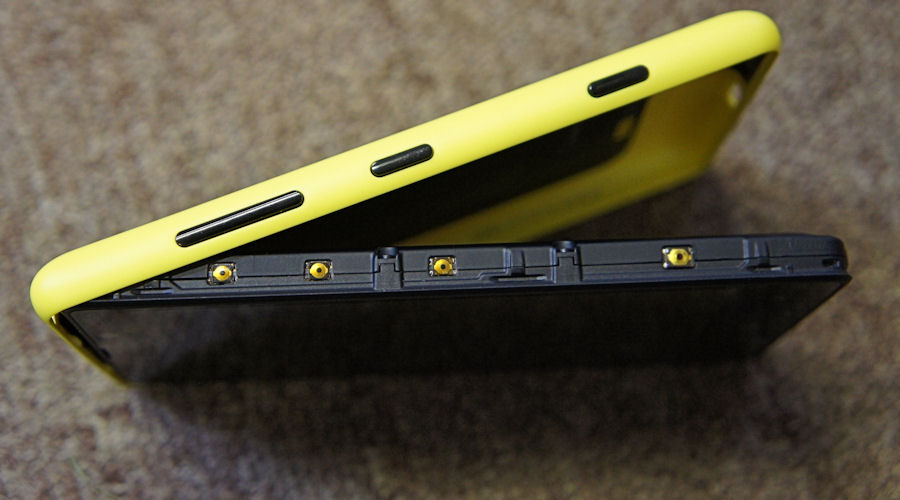 Nokia Lumia 820 removable shell