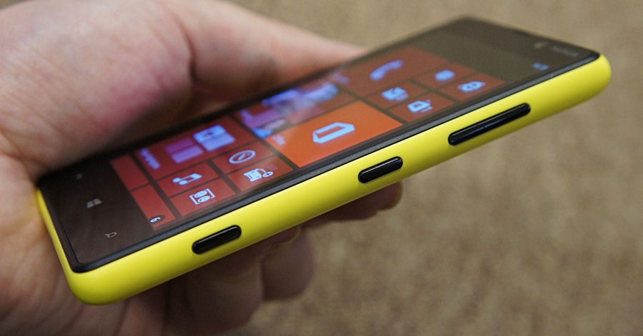 Lumia 820 from the side