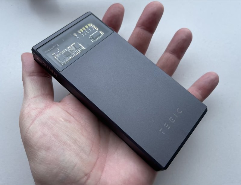 Tegic power bank