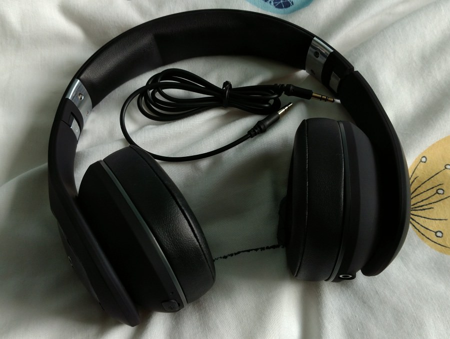 ZB-6 headphones